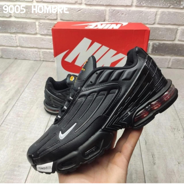 NIKE TN PLUS